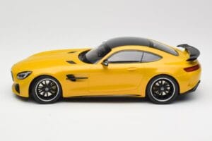 Mercedes AMG GT R C190 Yellow Minichamps 1:18 155036021 Diecast — photo 3 of 6