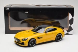 Mercedes AMG GT R C190 Yellow Minichamps 1:18 155036021 Diecast — photo 6 of 6