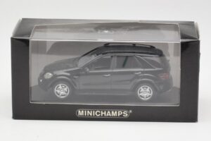 Mercedes AMG ML 63 W164 Black Minichamps 1:43 400037670 Diecast — photo 4 of 4