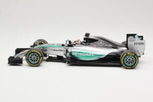 Mercedes AMG Petronas W06 Hybrid #44 L. Hamilton F1 World Champion 2015 Minichamps 1:18 186150044 Diecast — photo 3 of 6