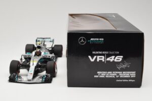 Mercedes AMG Petronas W08 V. Rossi Ride Swap Valencia December 2019 Minichamps 1:18 110191746 Diecast — photo 6 of 6