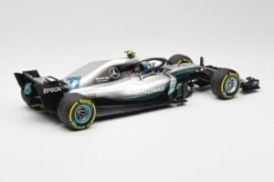 Mercedes AMG Petronas W09 #77 V. Bottas F1 2018 Minichamps 1:18 110180077 Diecast — photo 2 of 6