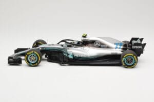 Mercedes AMG Petronas W09 #77 V. Bottas F1 2018 Minichamps 1:18 110180077 Diecast — photo 3 of 6