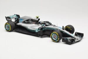 Mercedes AMG Petronas W09 #77 V. Bottas F1 2018 Minichamps 1:18 110180077 Diecast — photo 4 of 6