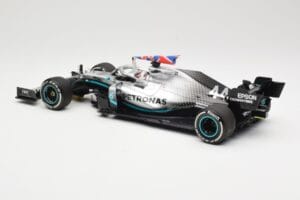 Mercedes AMG Petronas W10 #44 L. Hamilton Winner British GP 2019 Minichamps 1:18 110191044 Diecast — photo 5 of 6