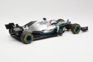 Mercedes AMG Petronas W10 #44 L. Hamilton Winner Chinese GP 2019 Minichamps 1:18 110190344 Diecast — photo 2 of 6