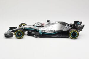 Mercedes AMG Petronas W10 #44 L. Hamilton Winner Chinese GP 2019 Minichamps 1:18 110190344 Diecast — photo 3 of 6
