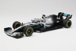 Mercedes AMG Petronas W10 #44 L. Hamilton F1 World Champion 2019 Minichamps 1:18 110190044 Diecast