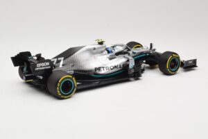 Mercedes AMG Petronas W10 #77 V. Bottas Winner USA GP 2019 Minichamps 1:18 110191877 Diecast — photo 2 of 6
