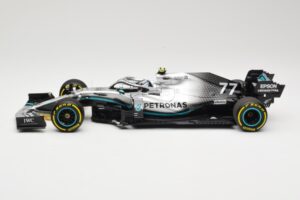 Mercedes AMG Petronas W10 #77 V. Bottas Winner USA GP 2019 Minichamps 1:18 110191877 Diecast — photo 3 of 6