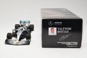 Mercedes AMG Petronas W10 #77 V. Bottas Winner USA GP 2019 Minichamps 1:18 110191877 Diecast — photo 6 of 6