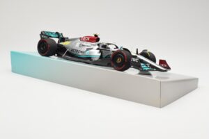 Mercedes AMG Petronas W13 E Performance #44 L. Hamilton 2022 Minichamps 1:18 113220044 Diecast — photo 4 of 6