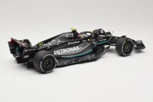 Mercedes AMG Petronas W14 E Performance #44 L. Hamilton Bahrain GP 2023 Minichamps 1:18 110230144 Diecast — photo 2 of 6
