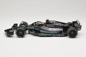 Mercedes AMG Petronas W14 E Performance #44 L. Hamilton Bahrain GP 2023 Minichamps 1:18 110230144 Diecast — photo 3 of 6