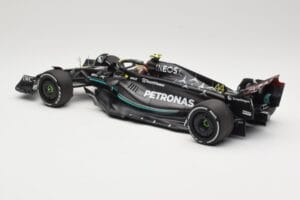 Mercedes AMG Petronas W14 E Performance #44 L. Hamilton Bahrain GP 2023 Minichamps 1:18 110230144 Diecast — photo 5 of 6