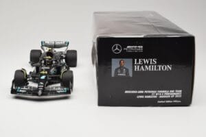 Mercedes AMG Petronas W14 E Performance #44 L. Hamilton Bahrain GP 2023 Minichamps 1:18 110230144 Diecast — photo 6 of 6
