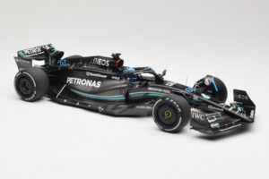 Mercedes AMG Petronas W14 E Performance #63 G. Russell Australian GP 2023 Minichamps 1:18 110230363 Diecast — photo 4 of 6