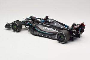 Mercedes AMG Petronas W14 E Performance #63 G. Russell Australian GP 2023 Minichamps 1:18 110230363 Diecast — photo 5 of 6