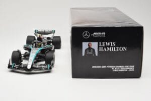 Mercedes AMG Petronas W15 E Performance #44 L. Hamilton 2024 Minichamps 1:18 110240144 Diecast — photo 6 of 6