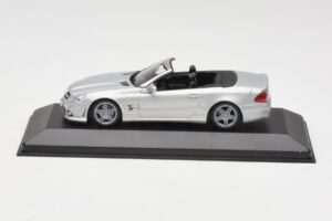 Mercedes AMG SL63 R230 Silver Minichamps 1:43 B66960018-R Diecast