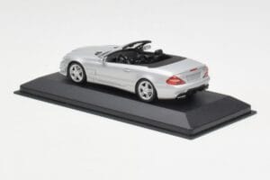 Mercedes AMG SL63 R230 Silver Wheels Type 2 Minichamps 1:43 SL63001 Diecast — photo 3 of 4