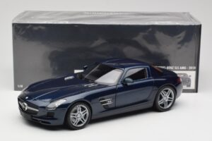 Mercedes SLS AMG C197 Blue Metallic Minichamps 1:18 180039021 Diecast — photo 8 of 8