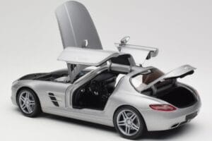 Mercedes AMG SLS C197 Grey Metallic Minichamps 1:18 100039025 Diecast — photo 5 of 8