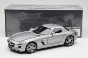Mercedes AMG SLS C197 Grey Metallic Minichamps 1:18 100039025 Diecast — photo 8 of 8