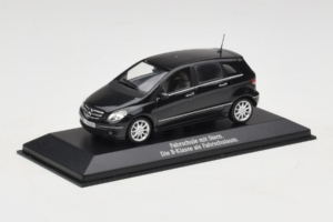 Mercedes B-Class W245 Driving School Black Minichamps 1:43 MB005 Diecast — photo 2 of 4