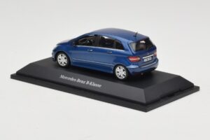 Mercedes B-Class W245 Lotus Blue Metallic Minichamps 1:43 B66962407 Diecast — photo 3 of 4