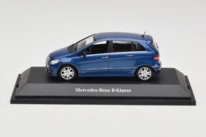Mercedes B-Class W245 Lotus Blue Metallic Minichamps 1:43 B66962407 Diecast