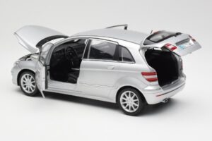Mercedes B-Class W245 Silver Kyosho 1:18 B66962326 Diecast — photo 5 of 8