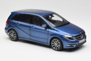 Mercedes B-Class W246 Lotus Blue Metallic Norev 1:18 B66961410 Diecast — photo 6 of 8
