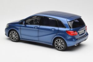 Mercedes B-Class W246 Lotus Blue Metallic Norev 1:18 B66961410 Diecast — photo 7 of 8
