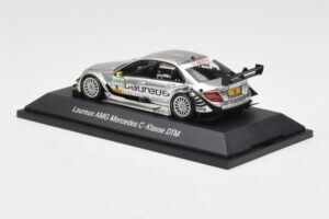 Mercedes C-Class C204 #8 R. Schumacher HWA DTM 2010 Minichamps 1:43 B66961414 Diecast — photo 3 of 4