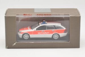 Mercedes C-Class S203 Notarzt Minichamps 1:43 430030190 Diecast — photo 4 of 4