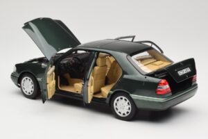 Mercedes C-Class W202 Malachite Green Norev 1:18 183372 Diecast — photo 3 of 8