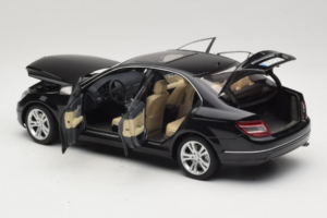 Mercedes C-Class W204 Obsidian Black AUTOart 1:18 B66962367 Diecast — photo 5 of 8
