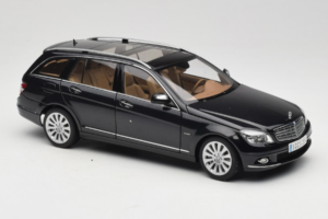 Mercedes C-Class W204 Estate Obsidian Black AUTOart 1:18 B66962349 Diecast — photo 6 of 8