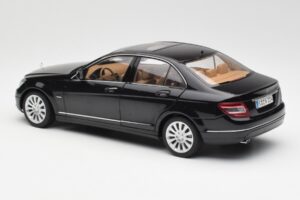 Mercedes C-Class W204 Obsidian Black AUTOart 1:18 B66962365 Diecast — photo 7 of 8