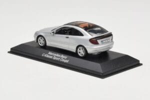 Mercedes C-Class W203 Sport Coupe Silver Minichamps 1:43 B66961916 Diecast — photo 3 of 4