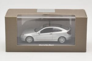 Mercedes C-Class W203 Sport Coupe Silver Minichamps 1:43 B66961916 Diecast — photo 4 of 4