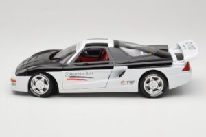 Mercedes C112 Sport White & Black Guiloy 1:18 68521 Diecast — photo 4 of 8