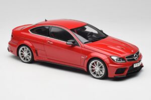 Mercedes AMG C63 W204 Red 2nd Choice GT Spirit 1:18 GT065-D1 Resin — photo 4 of 6