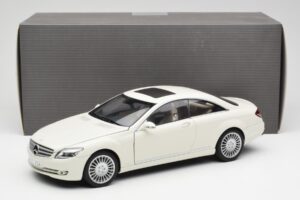 Mercedes CL500 C216 Calcit White AUTOart 1:18 B66962341 Diecast — photo 8 of 8