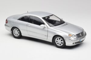 Mercedes CLK 500 C209 Silver Kyosho 1:18 B66962144 Diecast — photo 6 of 8