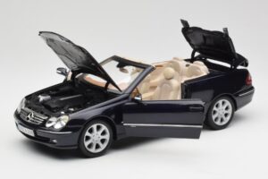 Mercedes CLK 500 W209 Cabriolet Dark Blue Metallic Kyosho 1:18 B66962174 Diecast — photo 2 of 9