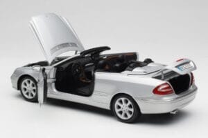 Mercedes CLK 500 Cabriolet Elegance A209 Silver Kyosho 1:18 B66962172 Diecast — photo 5 of 8