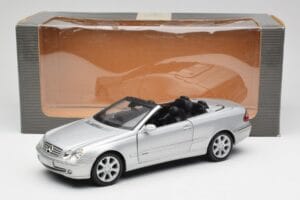 Mercedes CLK 500 Cabriolet Elegance A209 Silver Kyosho 1:18 B66962172 Diecast — photo 8 of 8