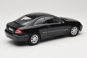 Mercedes CLK C209 Black Metallic Kyosho 1:18 B66962149 Diecast — photo 3 of 8